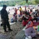 Lebaran Ketupat: Babinsa Senggigi Ajak Masyarakat Jaga Keindahan Pantai