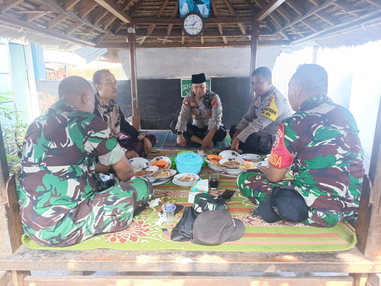 Kapolsek Gerung Galang Sinergi dengan Tokoh Masyarakat Jelang Pilkada 2024