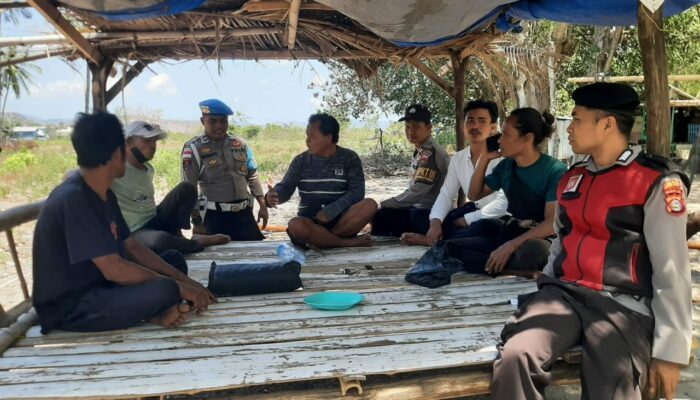 Patroli Rutin Polsek Sekotong, Jaga Keamanan Pantai Elak-Elak