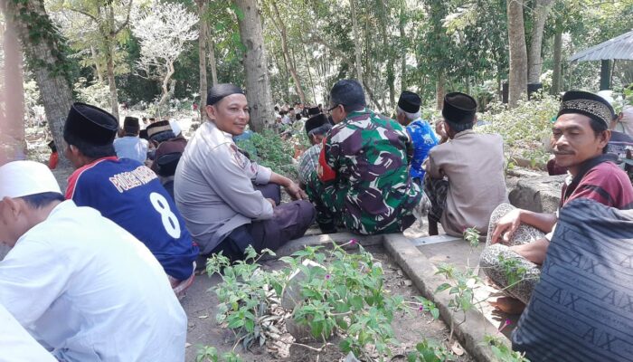 Polsek Labuapi Hadir di Tengah Duka, Pererat Hubungan dengan Masyarakat