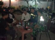 Sambang Malam TNI-Polri Jaga Keamanan Batulayar Barat