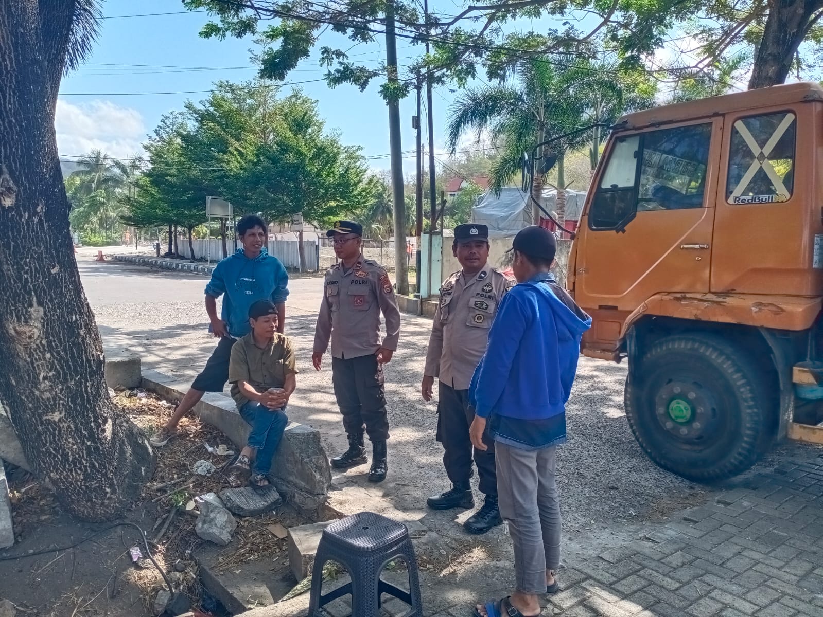 Polres Lombok Barat Gelar Sosialisasi Kamtibmas di Pelabuhan Lembar Jelang Pilkada 2024