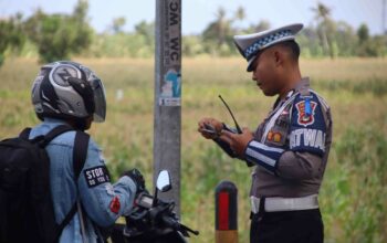 Polres Lombok Barat Gelar Operasi Zebra Rinjani 2024 untuk Edukasi Pengendara