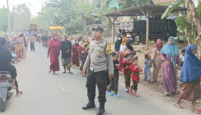 Tradisi Sasak Nyongkolan: Momen Ceria di Desa Cendi Manik