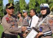 Kapolres Lombok Barat Apresiasi Inovasi dan Dedikasi Personel Lewat Penghargaan Polisi Terbaik