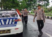 Cuaca Ekstrem Lombok Barat: Pohon Tumbang Ganggu Lalu Lintas di Kuripan