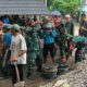 Gotong Royong di Langko, Bukti Kekompakan Masyarakat dan Petugas Keamanan 