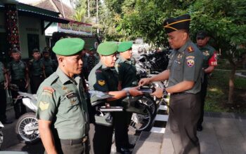 Dukung Operasional, Dandim Mataram Serahkan Kendaraan Baru