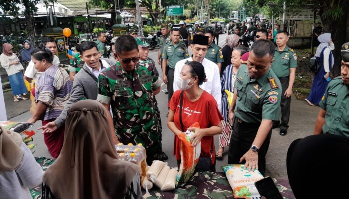 Bazar Ramadhan TNI Serentak di Mataram, Warga Antusias Berbelanja