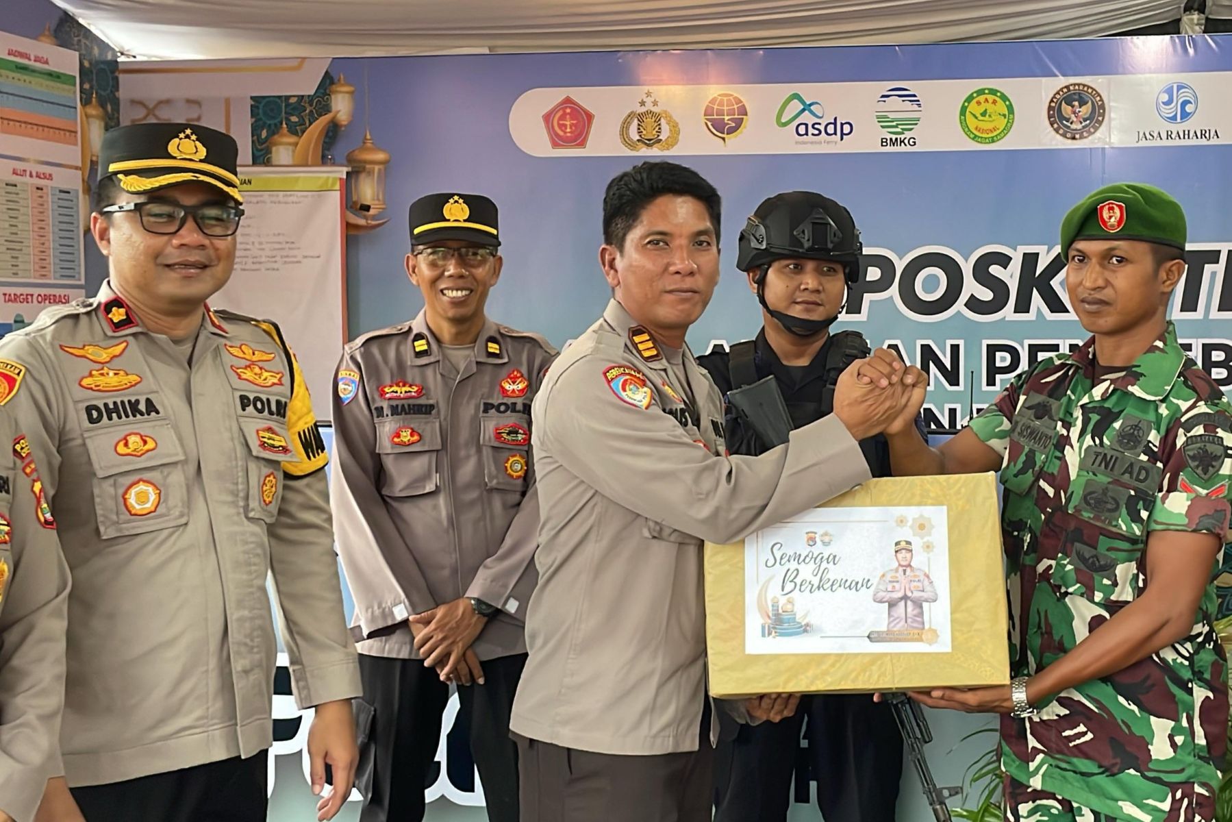 Pantau Arus Mudik, Waka Polres Lombok Barat Sambangi Posko Lembar