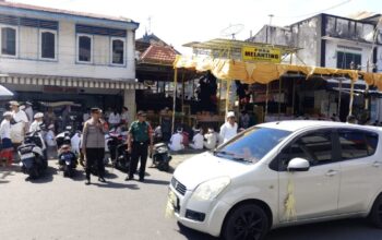 Babinsa Cakranegara Amankan Hari Raya Galungan Umat Hindu