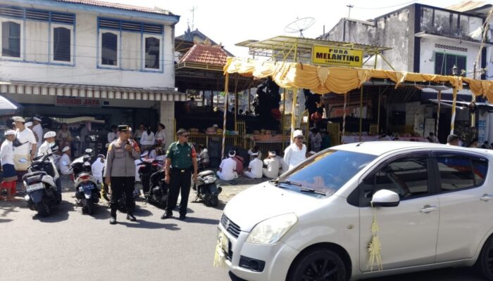 Babinsa Cakranegara Amankan Hari Raya Galungan Umat Hindu