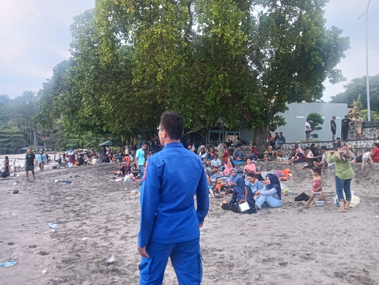 Polairud Polres Lombok Barat Intensifkan Patroli Pengamanan Lebaran Ketupat di Pantai Senggigi