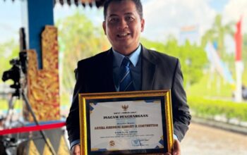 Aruna Senggigi Raih Penghargaan Hotel Taat Pajak di HUT Lobar 2025 