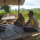 Bhabinkamtibmas Desa Batu Putih Galakkan Pemanfaatan Lahan Kosong untuk Ketahanan Pangan