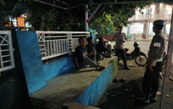 Cegah Kriminalitas, Polsek Kediri Gelar Patroli Malam Rutin