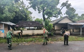 Sinergi Bersih Desa Anyar, TNI-Polri dan Warga Kompak