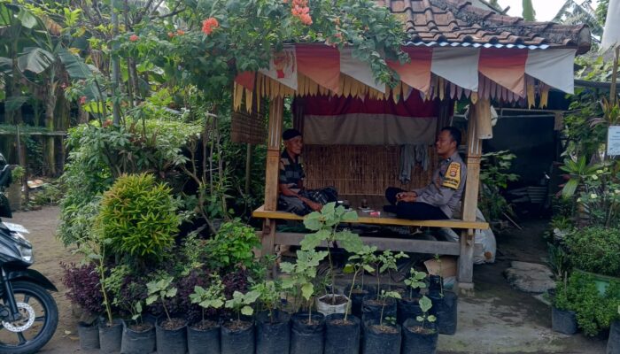 Pekarangan Jadi Lumbung Pangan: Inisiatif Polsek Kuripan di Lombok Barat
